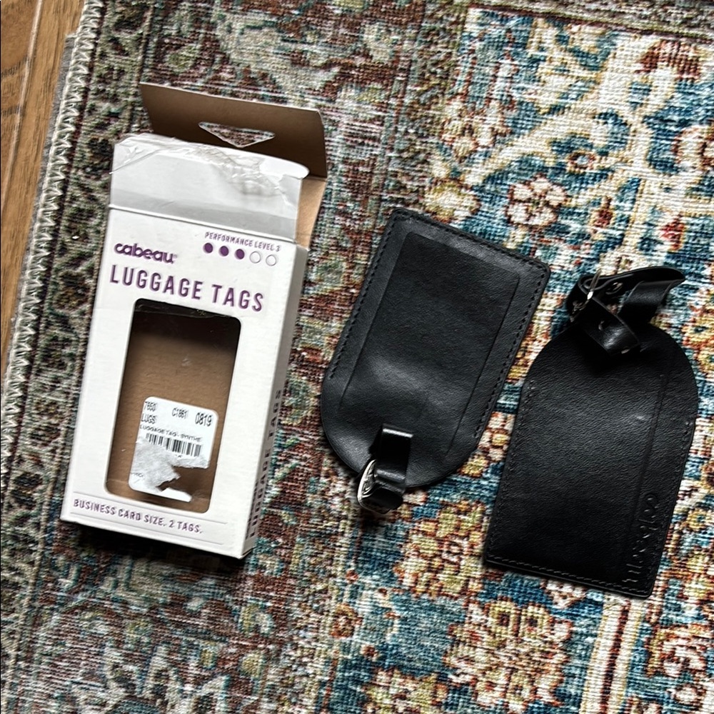 Cabeau Black Luggage Tags